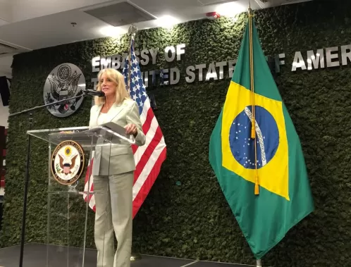 Casa Branca definirá com Congresso valor a ser doado, diz embaixadora