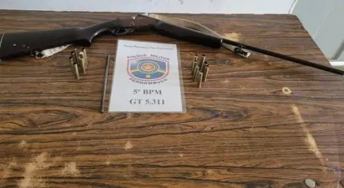 Polícia Militar apreende arma de fogo e munições em Afrânio