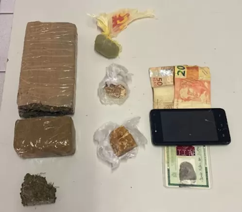 Jovem é preso com maconha e crack durante abordagem em Agrestina