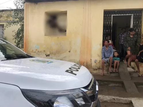 Homem morre após ficar preso em janela de residência em Bom Conselho