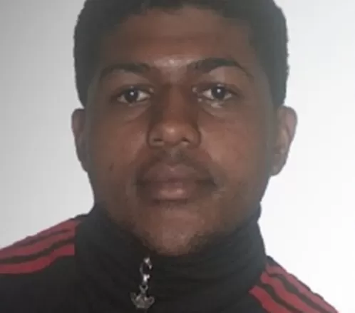 Jovem é morto a tiros em frente da casa da avó, em Brejão