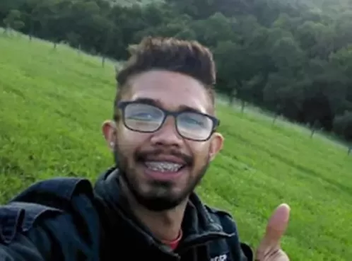 Autônomo morre após cair de prédio enquanto instalava vidraça, em Camocim de São Félix