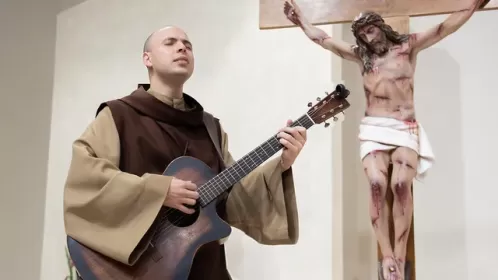 Noite católica do São João de Caruaru recebe show de Frei Gilson nesta quinta (15); confira horários