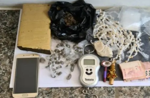 PM debela ponto de tráfico em Condado