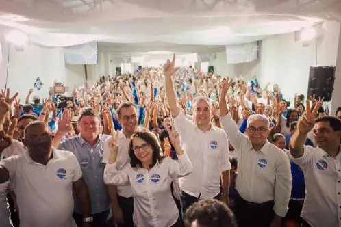 Prefeita de Escada, Mary Gouveia faz grande ato para formalizar apoio a Danilo