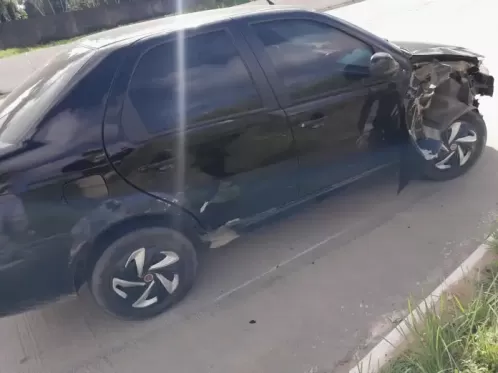 Condutor de moto fica ferido em acidente na BR-408