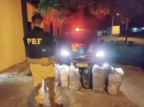 PRF detém suspeito de estelionato com mais de R$24 mil em roupas e relógios