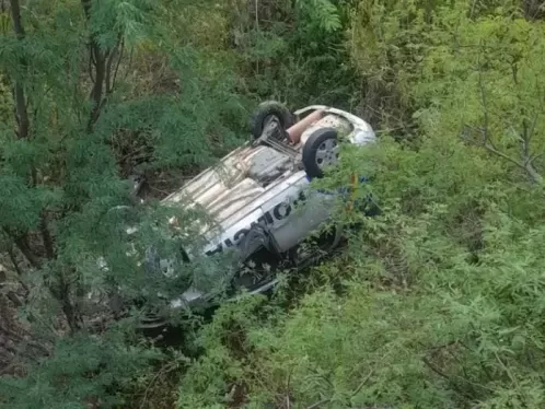 Viatura da Polícia Militar se envolve em acidente no interior de Pernambuco