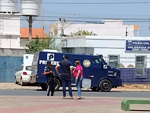 Carro-forte sofre tentativa de assalto no sertão de Pernambuco