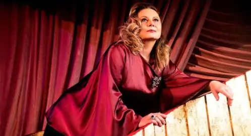 No Recife com peça teatral, Vera Fischer fala sobre chegar aos 71 anos: "Fico cada vez melhor"