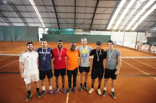 Pucinelli vence terceira partida do I Challenge Recife Tennis Pró, mas João Reis leva a melhor