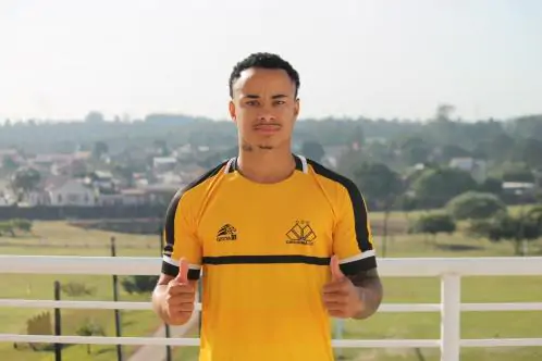 Nathan aparece com camisa do Sport no BID e fica perto de ser anunciado como reforço