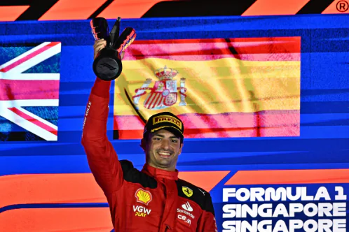 F1: Sainz encerra domínio da Red Bull e dá à Ferrari, no GP de Singapura, primeira vitória de 2023