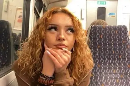 Adolescente morre após sofrer reação alérgica grave com bolinho de arroz de restaurante