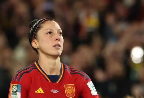 Jenni Hermoso acusa federação espanhola de futebol de intimidação e ameaças