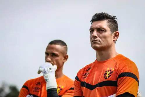 Ídolo do Sport, Magrão manda recado para Dênis: "confio muito em você"