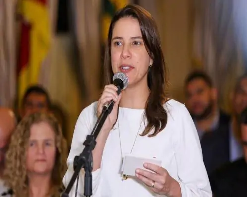 Governadora celebra aprovação de empréstimo para a Compesa