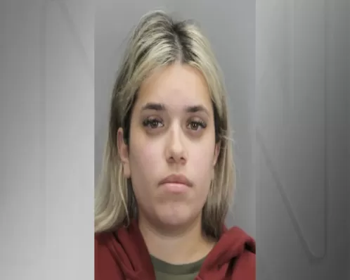 Babá brasileira é presa nos EUA acusada de matar homem a tiros