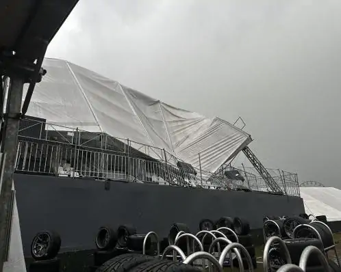 Após temporal, teto de arquibancada em Interlagos cai e deixa feridos