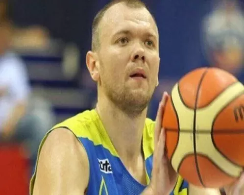 Estrela do basquete da Ucrânia morre em ataques de mísseis da Rússia