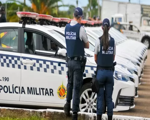Homem armado faz seis pessoas reféns em Brasília