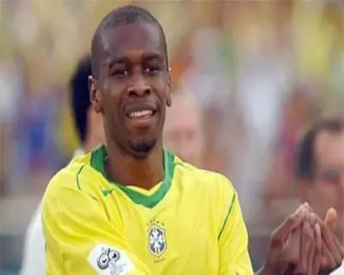 Flamengo anuncia saída de Juan para assumir cargo na seleção brasileira