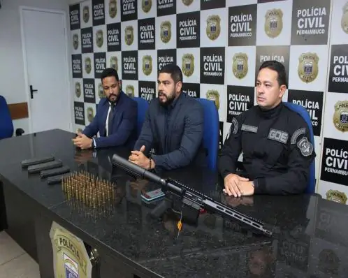 Polícia prende dois homens que se preparavam para executar desafeto em Itamaracá