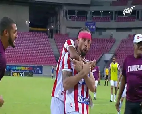 Paulo Sérgio volta a fazer gesto obsceno e será desfalque do Náutico no primeiro jogo da final