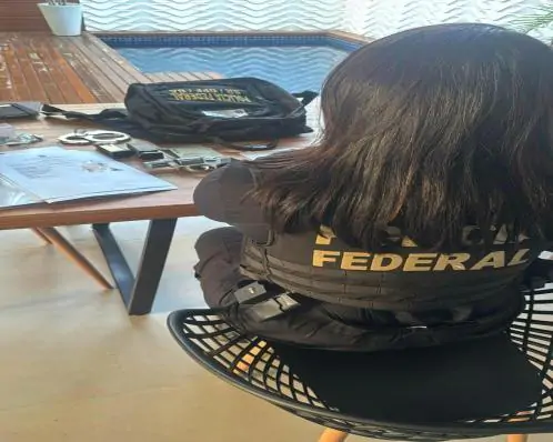 PF prende 19 pessoas em operação contra policiais militares, CACs e comerciantes de armas e munições