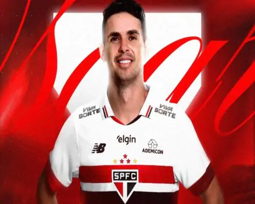 São Paulo oficializa contratação do meia Oscar