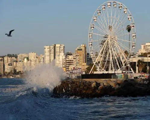 Ondas extremas deixam três mortos no Equador e Chile e fecham portos no Peru