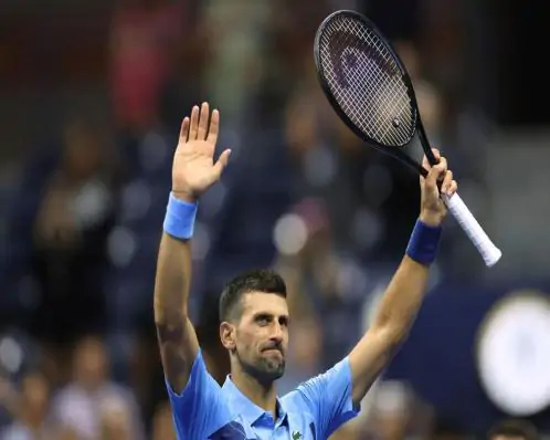 Djokovic amplia recorde a 20 vitórias seguidas contra Monfils e avança às quartas em Brisbane