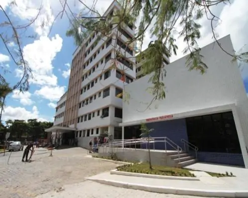 Bebê abandonada é resgatada pela PM e levada para hospital em Recife