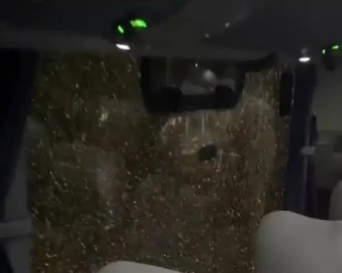 Ônibus do Ferroviário é apedrejado pela torcida do Santa Cruz após partida