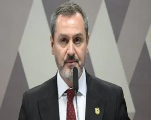 Brasil: Mendonça determina afastamento do diretor-geral da PF
