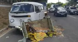 Carroceiro morre depois de ser atropelado por kombi em Abreu e Lima