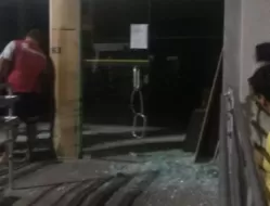 Bandidos explodem banco, dão tiros e colocam grampos em estradas na Mata Sul de Pe