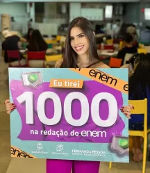 Aluna nota mil na redação do Enem é aprovada em Medicina na UFPE