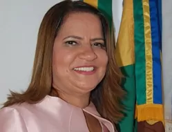 Prefeita de Ipojuca é alvo de CPI que poderá afastá-la do poder