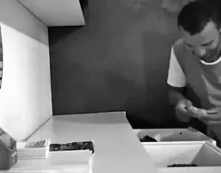 Câmeras flagram funcionários roubando dinheiro de loja em Macaparana