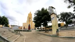 Menina de 12 anos morre em Moreilândia após cair de janela de ônibus escolar em movimento