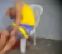 Homem executado a tiros em cadeira de bar