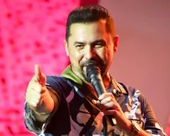 Mulher entra em trabalho de parto durante show de Xand Avião