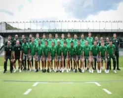 Ônibus do Juventude é atingido por carro na contramão ao voltar da Copinha