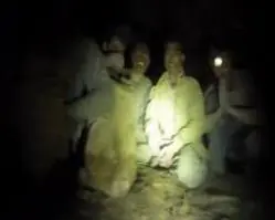 Homens em caverna no Laos são encontrados vivos